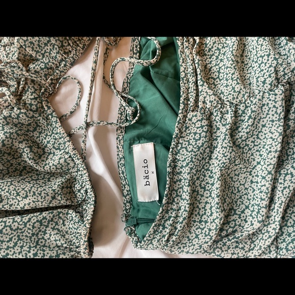 Brand New Bacio 2 Piece Green Skirt Set M/L - Picture 3 of 4